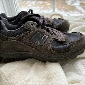 New Balance 2002R Protection Pack Phantom (suede is faded)